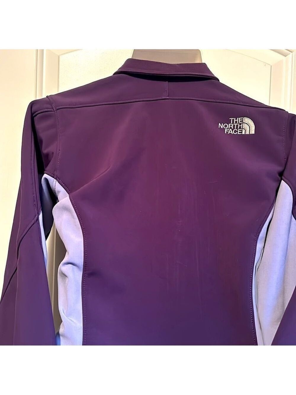 North Face Jacket - Picture 4 of 12